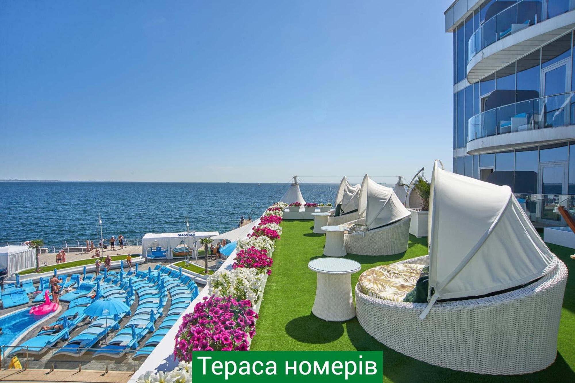 Nemo Hotel Resort & Spa Odessa Eksteriør billede Terrace of the complex