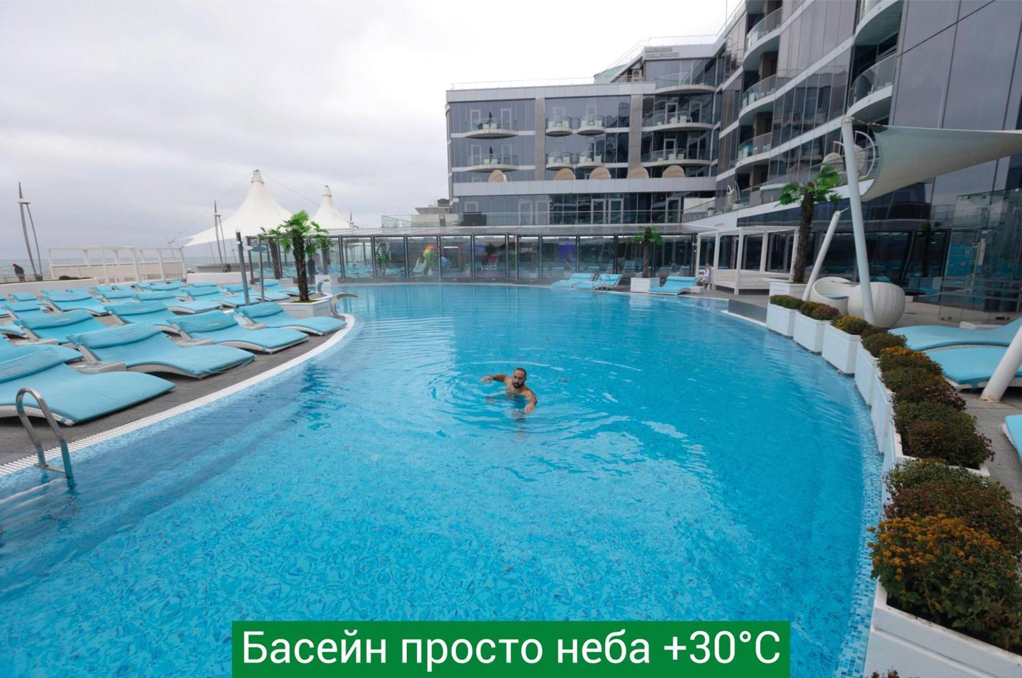 Nemo Hotel Resort & Spa Odessa Eksteriør billede The pool at the spa
